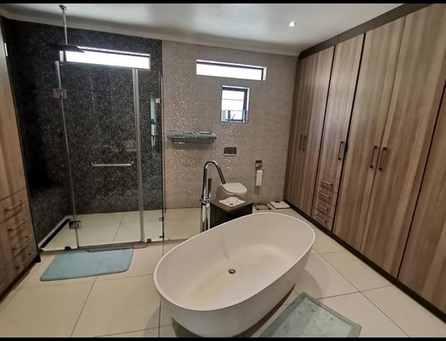 4 BEDROOM HOUSE FOR SALE IN VANDERBIJLPARK SE 3